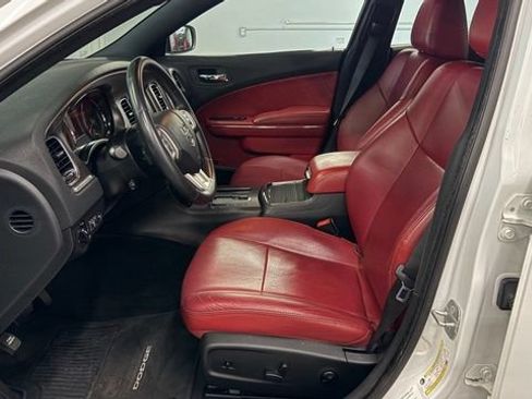 Used 2014 Dodge Charger R/T RWD image 19