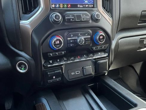 Used 2022 Chevrolet Silverado 3500 High Country w/ Technology Package AWD/4WD image 19