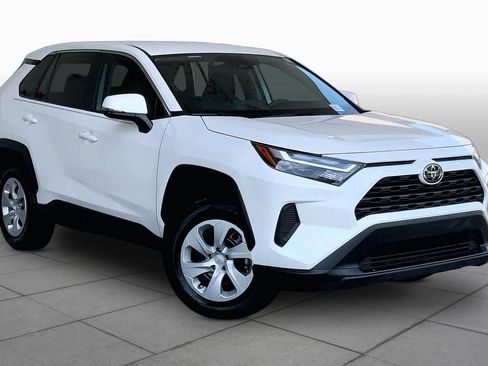 Used 2025 Toyota RAV4 LE FWD image 3