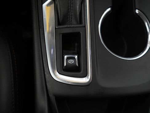Used 2019 Chevrolet Equinox Premier AWD/4WD image 24