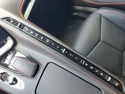 Certified 2021 Chevrolet Corvette Stingray Premium Conv w/ Z51 Performance Package RWD image 23