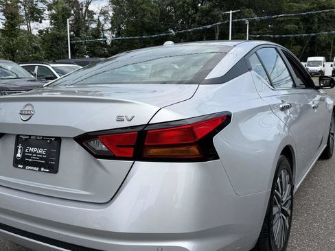 Used 2024 Nissan Altima 2.5 SV FWD image 10