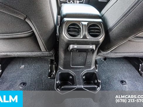 Used 2023 Jeep Wrangler Unlimited Sport AWD/4WD image 31