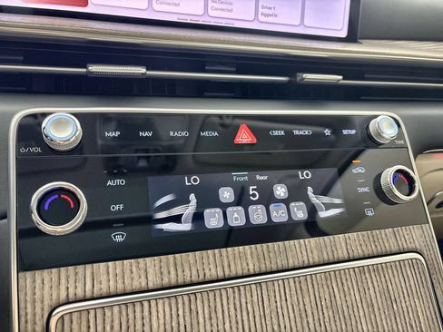 New 2026 Genesis GV80 2.5T Select AWD/4WD image 17