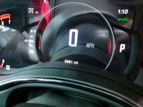 Certified 2021 Dodge Durango R/T w/ Technology Group AWD/4WD image 14