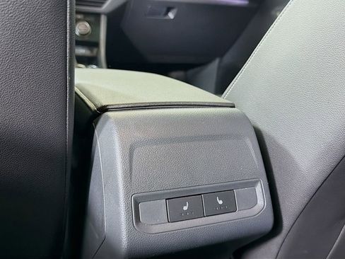 Used 2024 Volkswagen Jetta SEL image 25