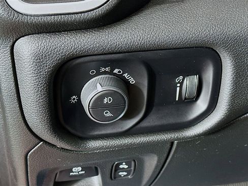 Certified 2023 RAM 1500 Big Horn image 18