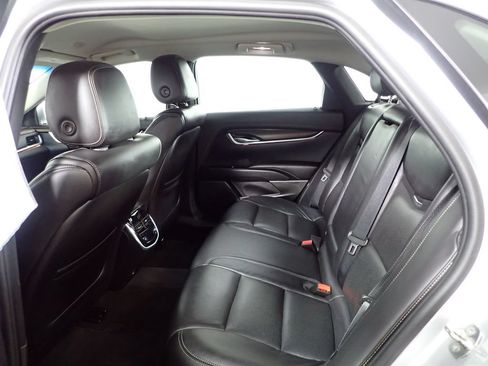 Used 2019 Cadillac XTS Luxury FWD image 34