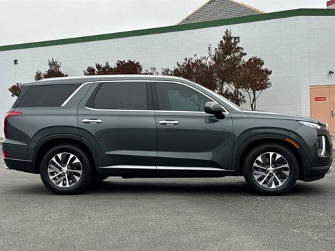Used 2022 Hyundai Palisade SEL image 2