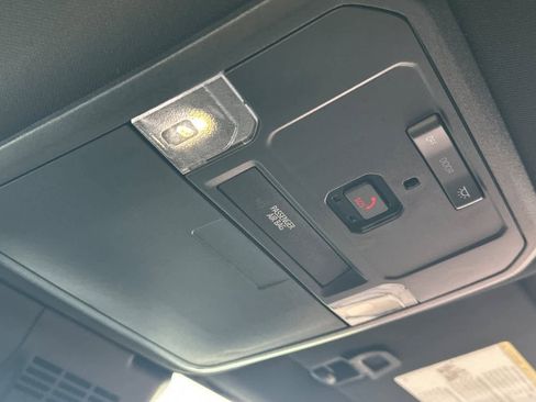 Used 2024 Toyota Tacoma TRD Off-Road image 19