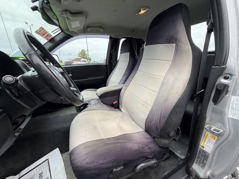 Used 2011 GMC Canyon SLE RWD image 12
