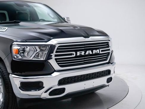 Used 2024 RAM 1500 Laramie AWD/4WD image 10