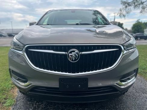 Used 2019 Buick Enclave Essence FWD image 3
