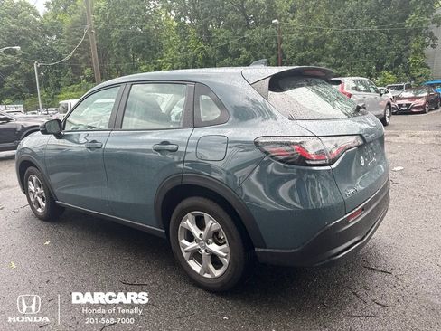 Used 2024 Honda HR-V LX image 1
