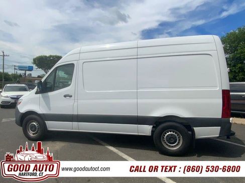 Used 2023 Mercedes-Benz Sprinter 1500 image 8