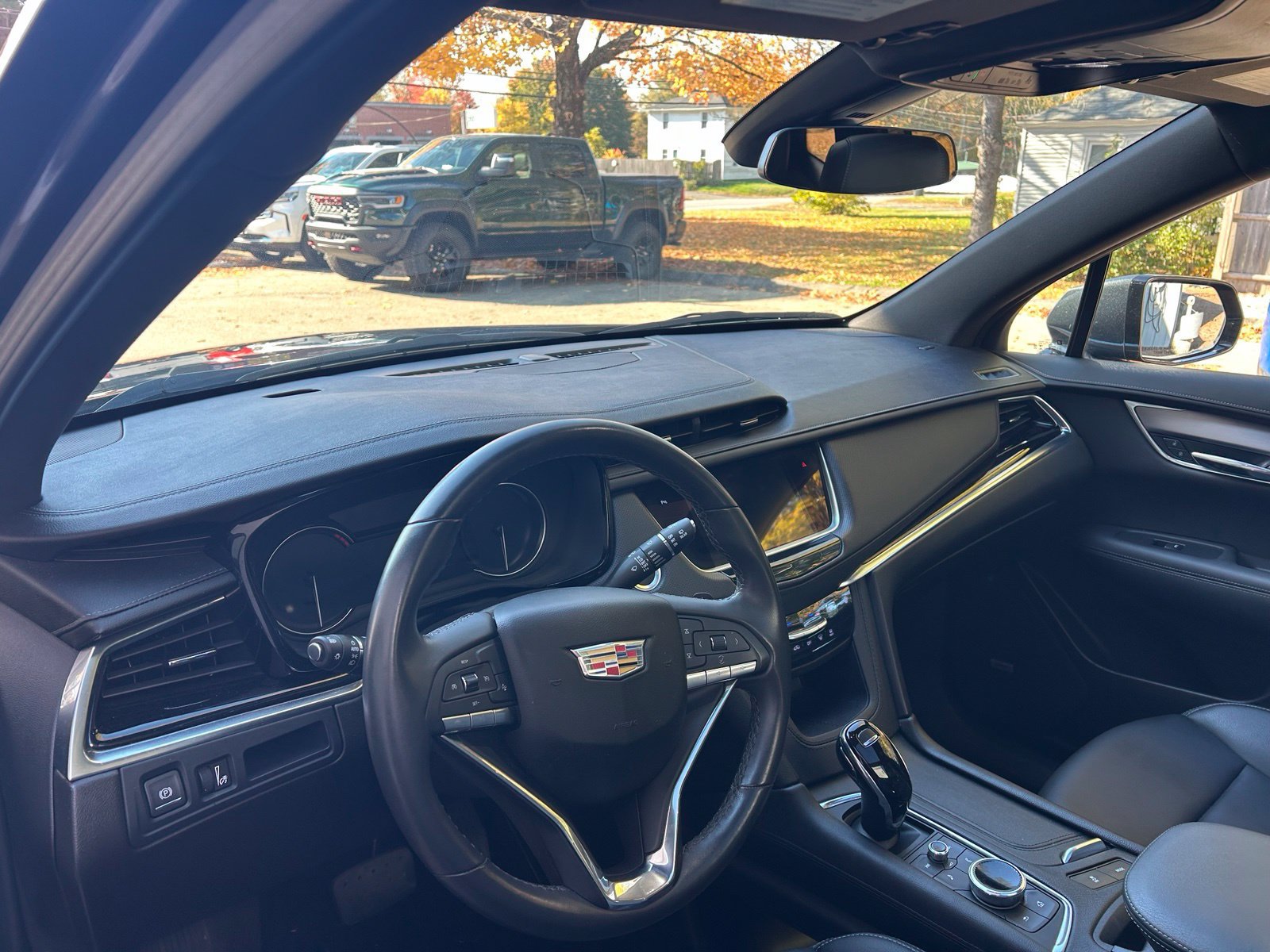Used 2023 Cadillac XT6 Luxury AWD/4WD image 14