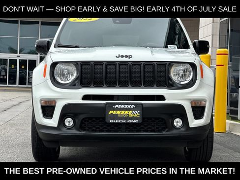 Used 2022 Jeep Renegade Altitude AWD/4WD image 9