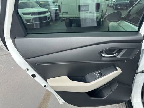 Used 2023 Honda Accord EX-L image 18