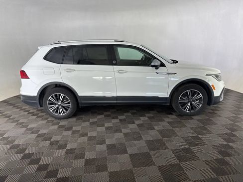 Used 2024 Volkswagen Tiguan Wolfsburg Edition AWD/4WD image 4
