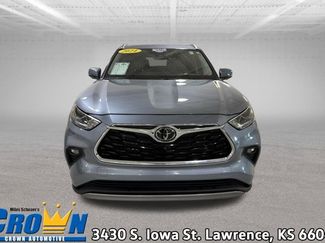 Used 2024 Toyota Highlander Platinum AWD/4WD video 1