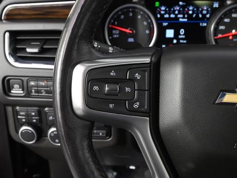 Used 2021 Chevrolet Tahoe Premier w/ Premium Package AWD/4WD image 33