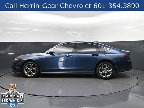 Used 2024 Honda Accord EX image 4