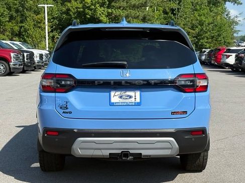 Used 2024 Honda Pilot TrailSport image 4