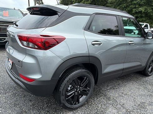 New 2026 Chevrolet TrailBlazer LT w/ Midnight Edition FWD image 8