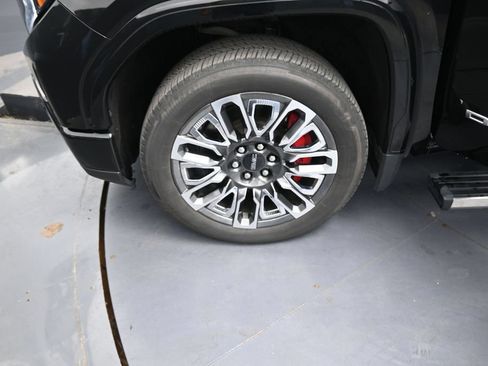 Used 2023 GMC Sierra 1500 Denali Ultimate AWD/4WD image 17
