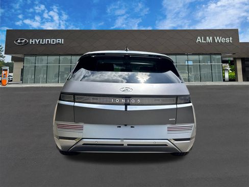 Used 2024 Hyundai Ioniq 5 Limited AWD/4WD image 6
