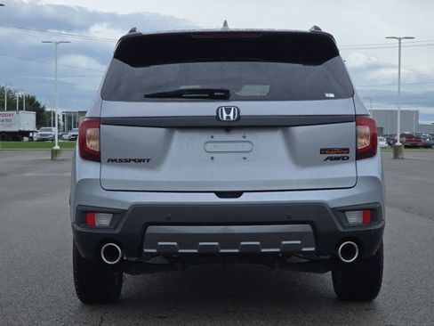 Used 2023 Honda Passport TrailSport image 17