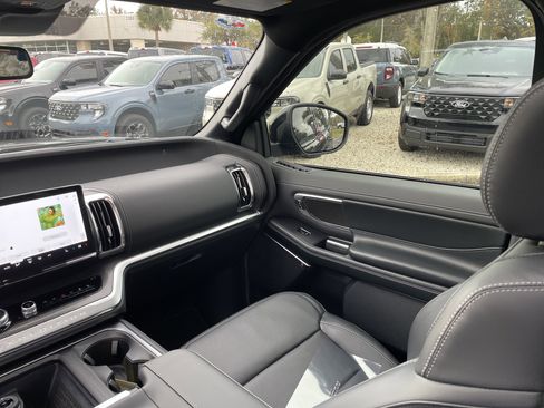 New 2025 Ford Expedition Platinum w/ Stealth Performance Package image 57