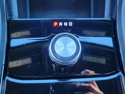 Used 2023 Jeep Grand Cherokee Overland w/ Luxury Tech Group IV image 21