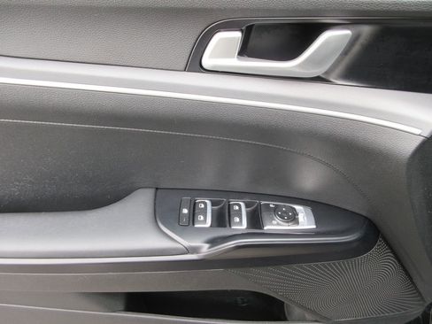 Used 2023 Kia K5 GT-Line image 22