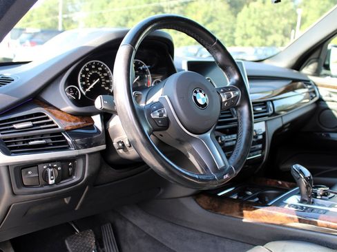 Used 2015 BMW X5 xDrive35d image 15