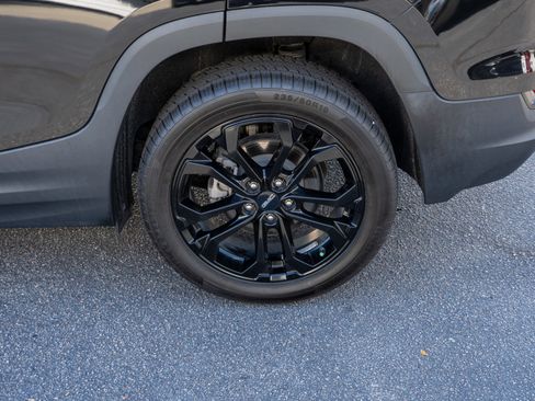 Used 2019 GMC Terrain SLE w/ Black Edition image 9