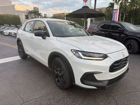 Used 2023 Honda HR-V Sport image 7