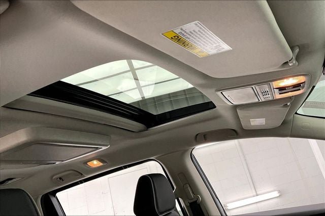 Certified 2025 Honda Odyssey Touring image 13