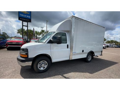 New 2025 Chevrolet Express 3500 Work Van w/ Power Convenience Package image 6