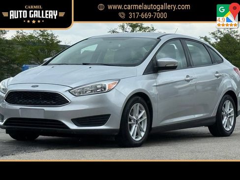 Used 2016 Ford Focus SE w/ Reverse Sensing Package FWD image 1