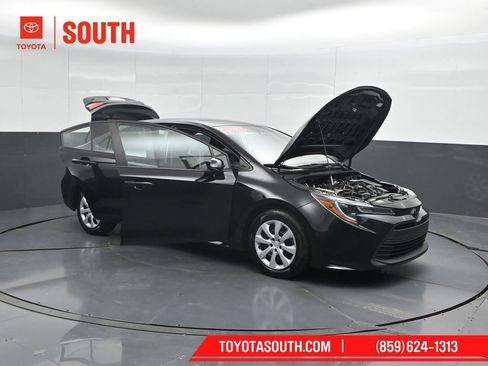 Used 2023 Toyota Corolla LE FWD image 54
