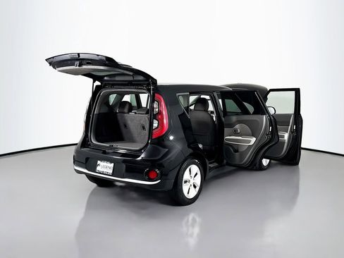 Used 2016 Kia Soul EV FWD image 22
