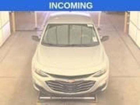 Used 2019 Chevrolet Malibu LS FWD image 2