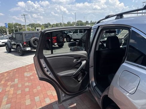 Used 2017 Acura RDX w/ AcuraWatch Plus Package FWD image 27