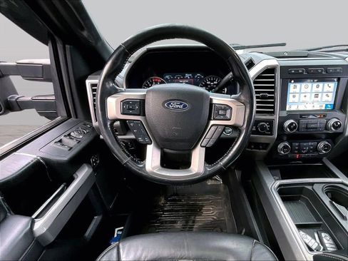 Used 2019 Ford F250 Platinum w/ Platinum Ultimate Package image 6