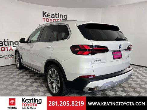 Used 2024 BMW X5 xDrive50e image 7