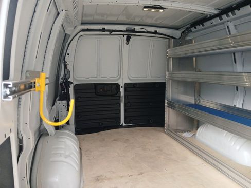 Used 2025 Chevrolet Express 2500 Extended w/ Communications Package image 19