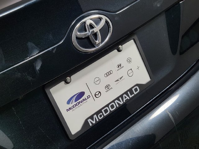 Used 2014 Toyota Camry LE w/ Fleet Convenience Package FWD image 9