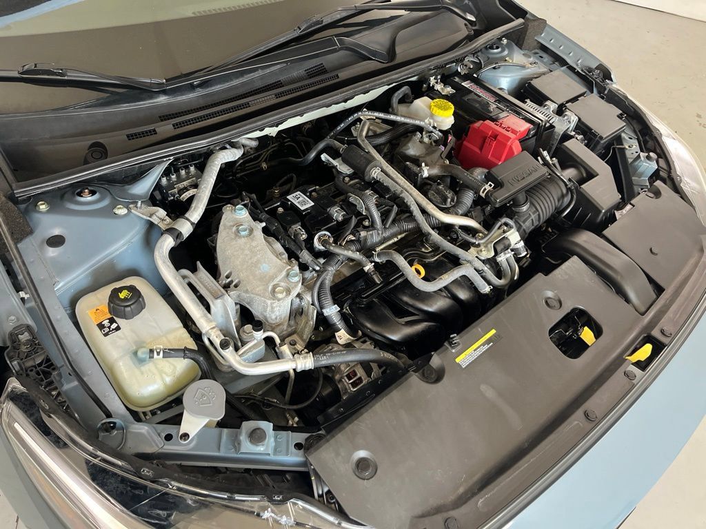 Used 2025 Nissan Sentra SR FWD image 10