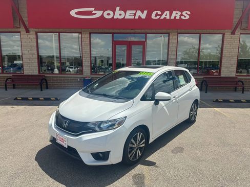 Used 2017 Honda Fit EX image 1